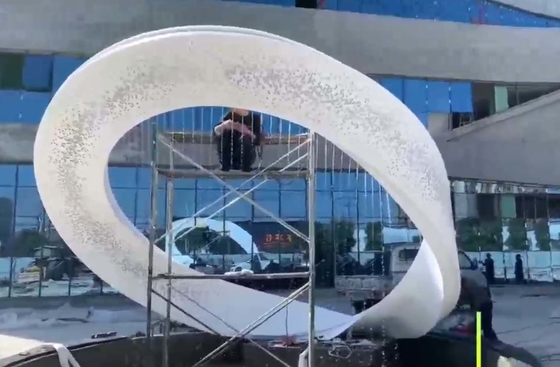 Modern LED Paslanmaz Çelik Yapıt Heykel 3.5 Metre Yükseklik